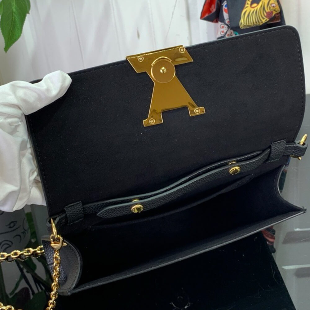 LV Pochette Louise