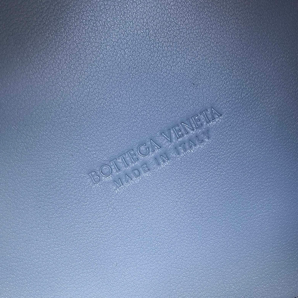 17715-7 Bottega Veneta Small Parachute