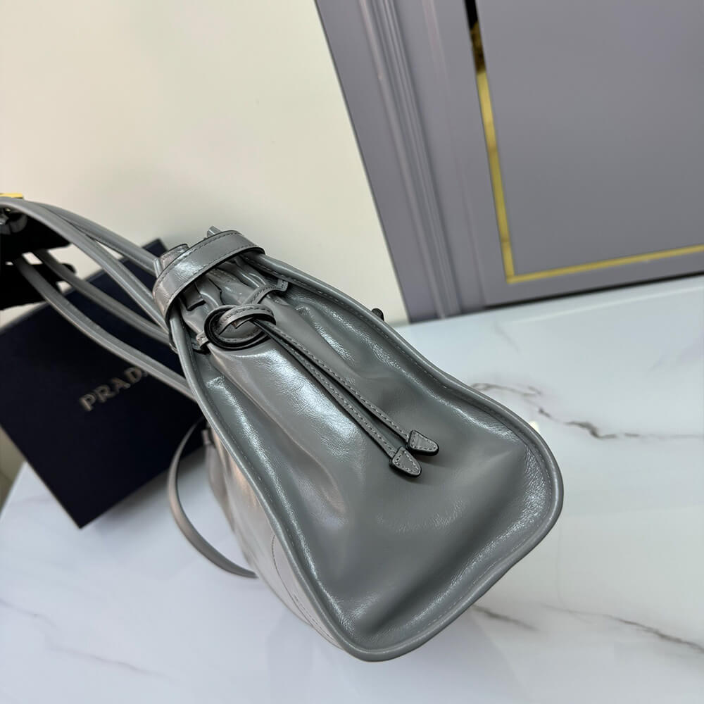 Prada Large leather handbag(high-end grade)