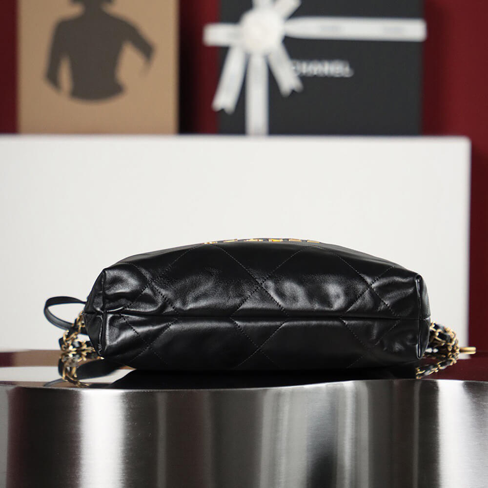 CHANEL 22 SMALL HANDBAG(Tax-Free Grade)