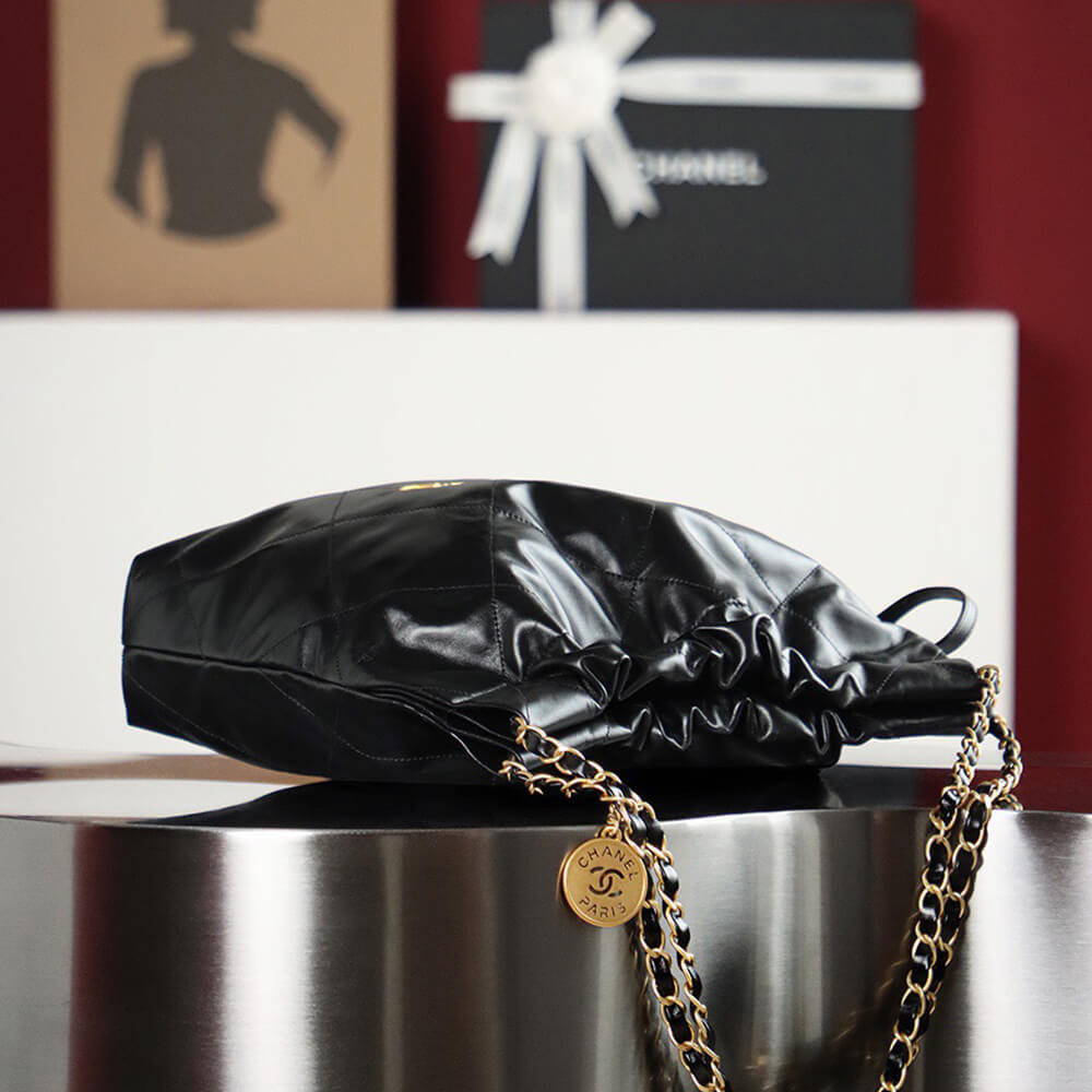CHANEL 22 SMALL HANDBAG(Tax-Free Grade)