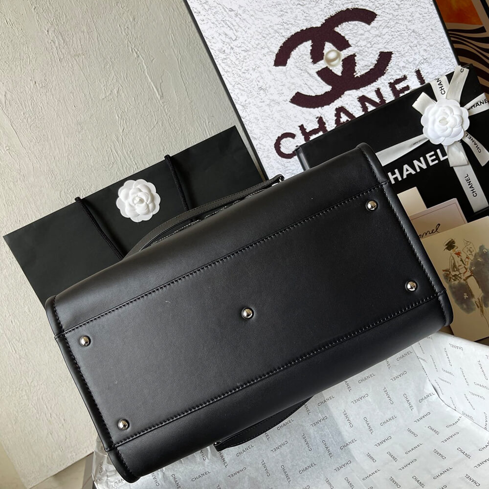 CHANEL Large Shopping Bag(tax-free grade)