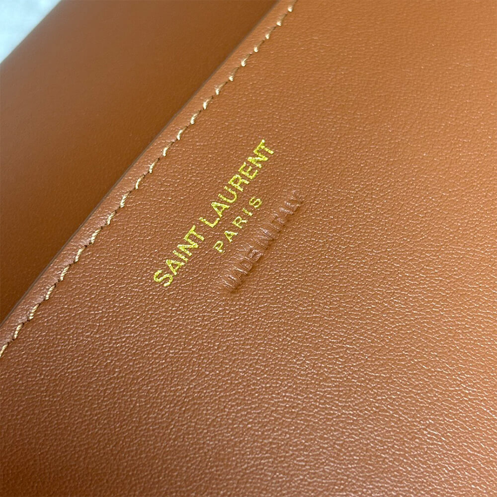 17830-7 YSL REVERSIBLE MEDIUM KATE