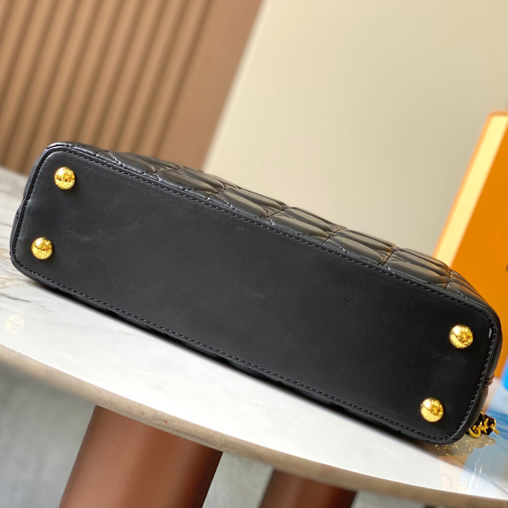 LV Capucines East-West MM