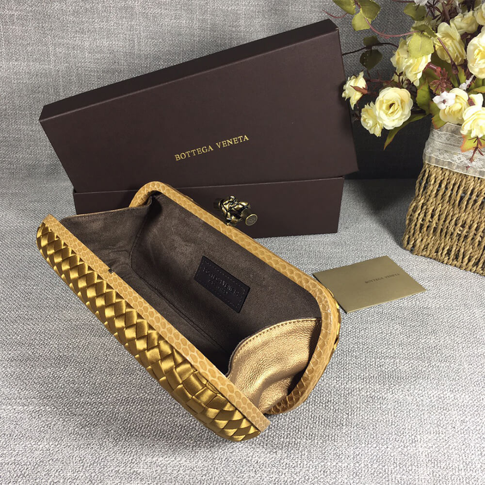 Bottega Veneta Knot Cluth(HIGH-END GRADE)