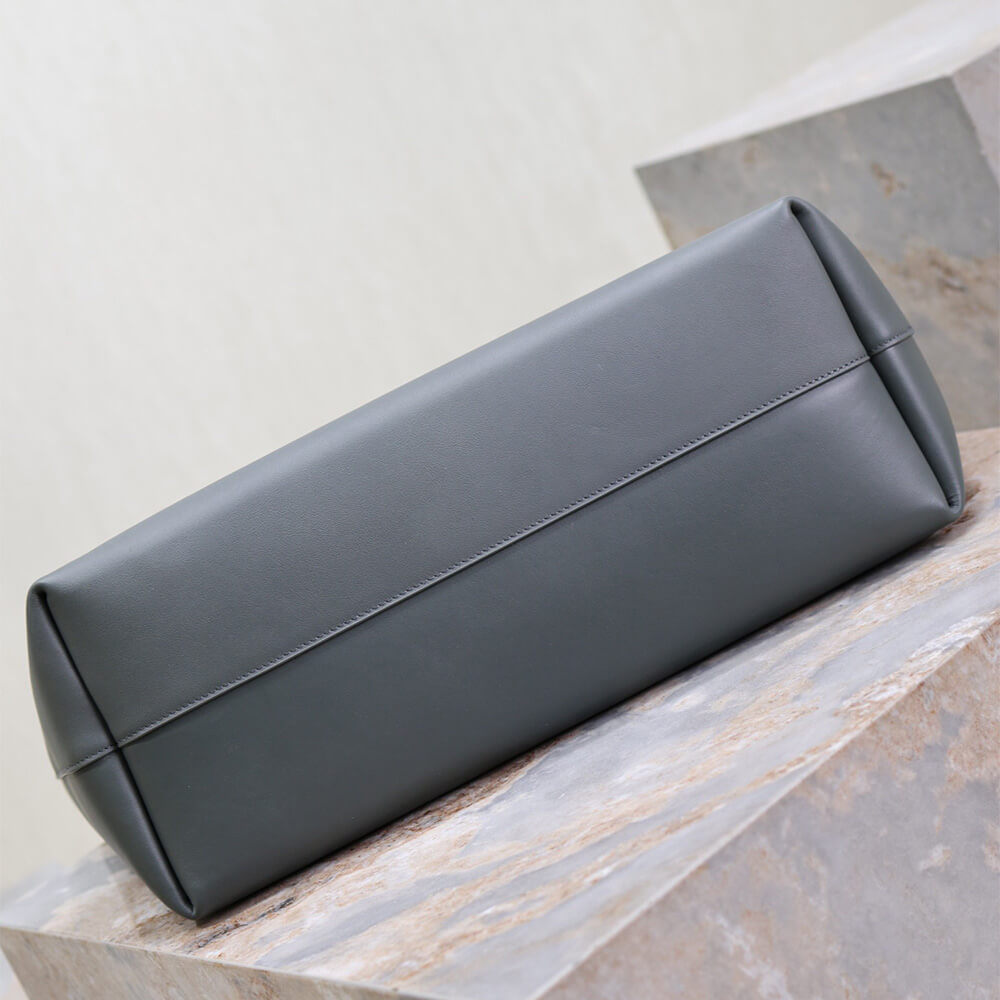 17959-5 YSL Shopping Saint Laurent leather