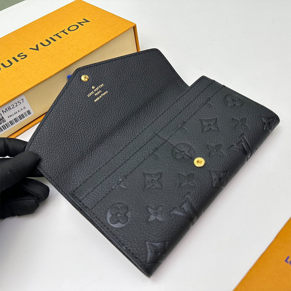 18039-6 LV Sarah Wallet