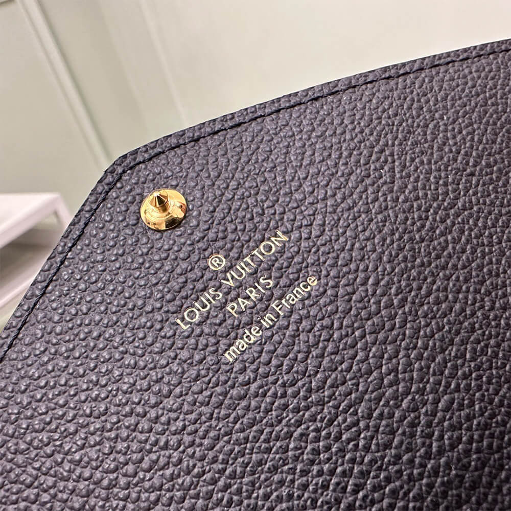 18039-7 LV Sarah Wallet