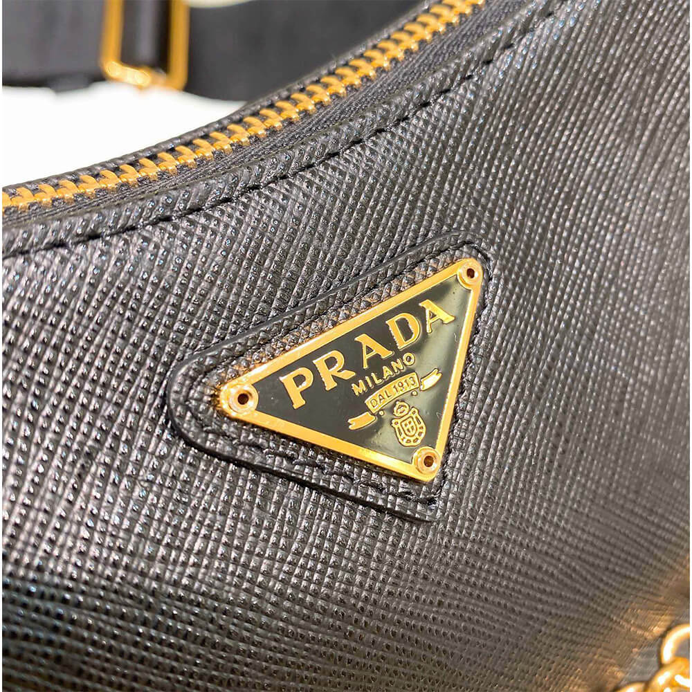 Prada Re-Edition 2005 Saffiano leather bag(TAX-FREE GRADE)