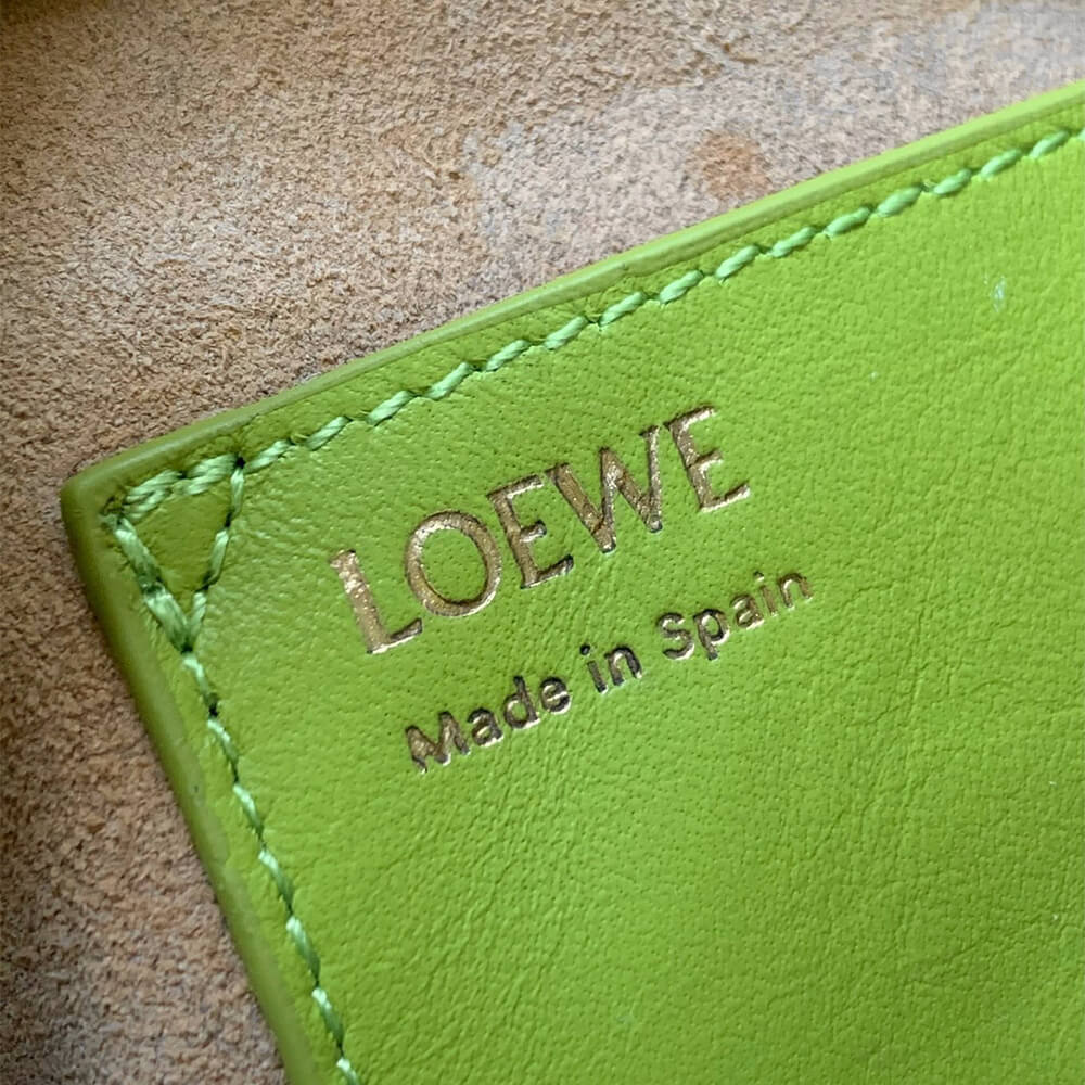 18101-7 LOEWE Amazona 23 Cropped bag in nappa calfskin(HIGH-END GRADE)