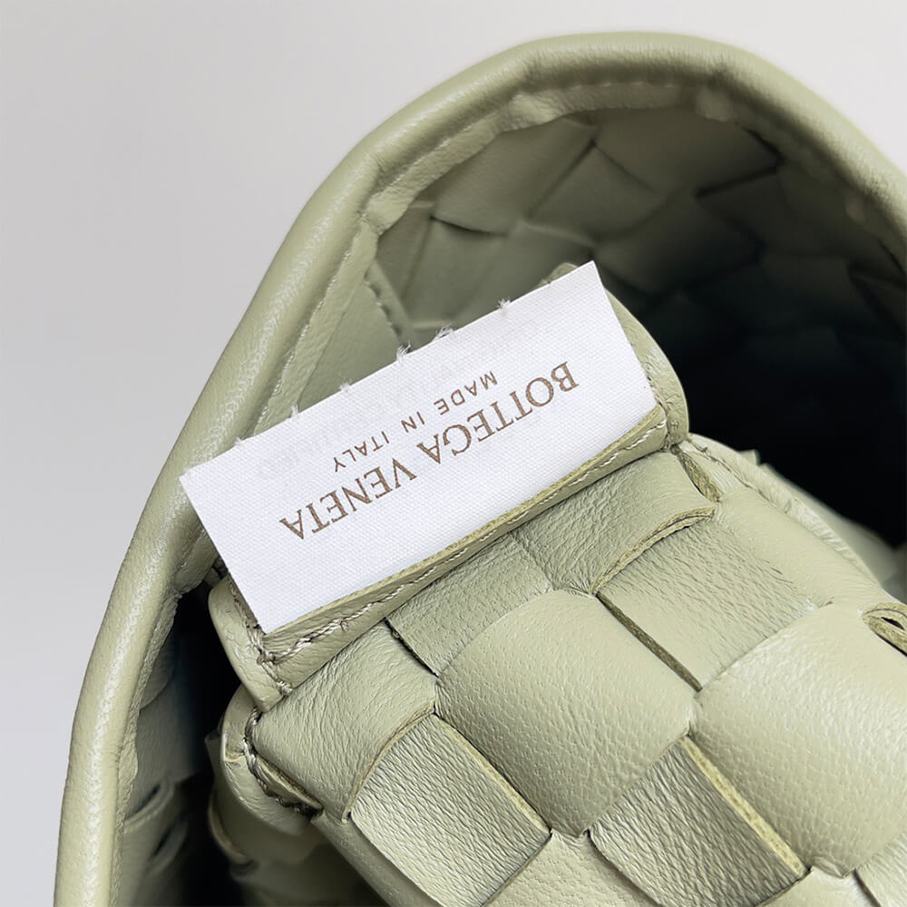 Bottega Veneta Medium Sardine(TAX-FREE GRADE)