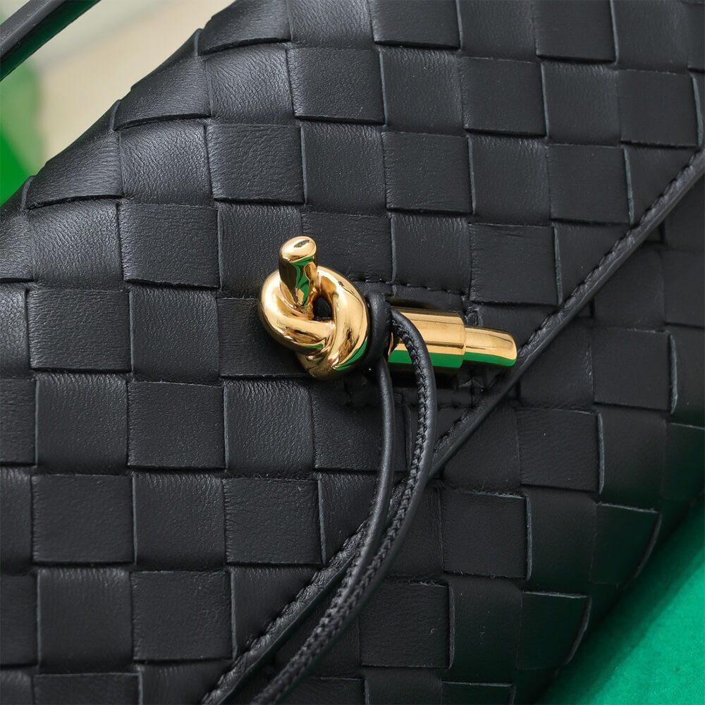 18135-6 Bottega Veneta Andiamo Clutch(HIGH-END GRADE)