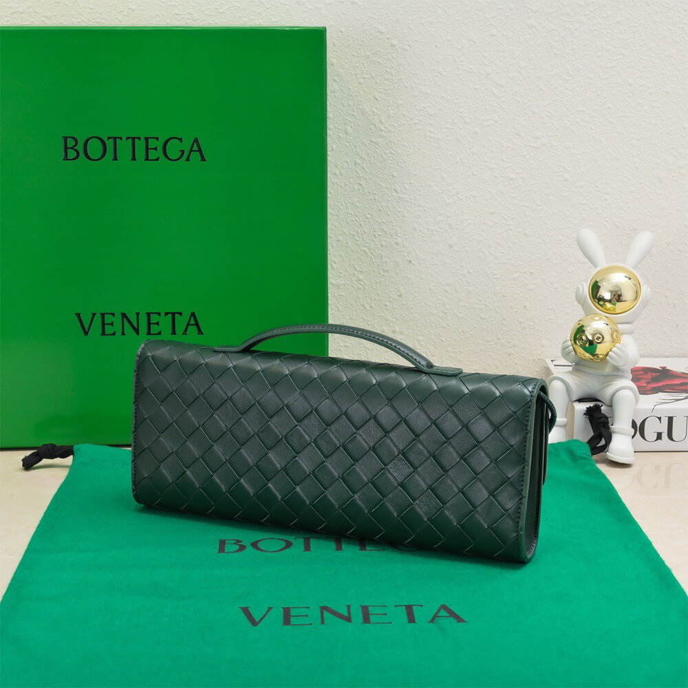 Bottega Veneta Andiamo Clutch(HIGH-END GRADE)