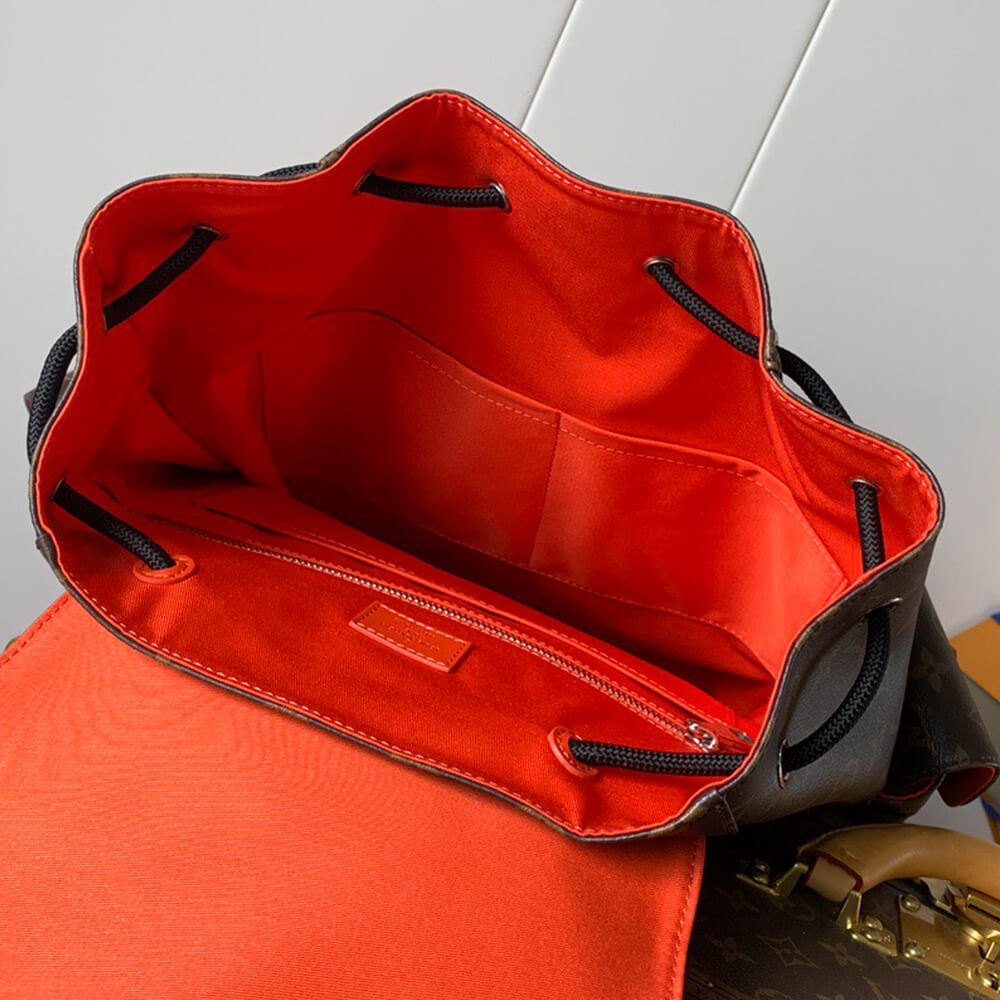 18238-8 LV Christopher MM