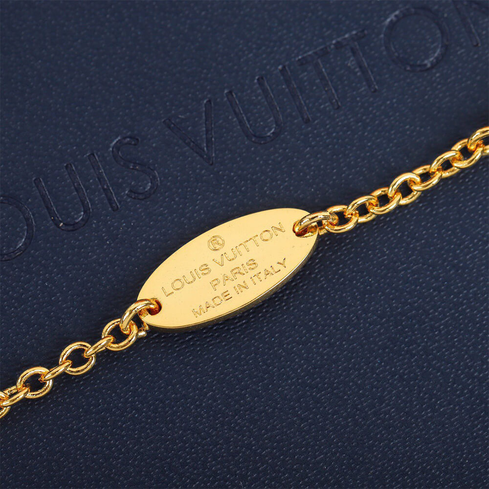 LV Essentianl V Necklace