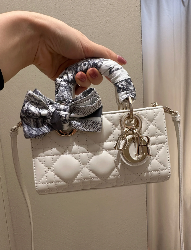 Image #1 from Phoenix