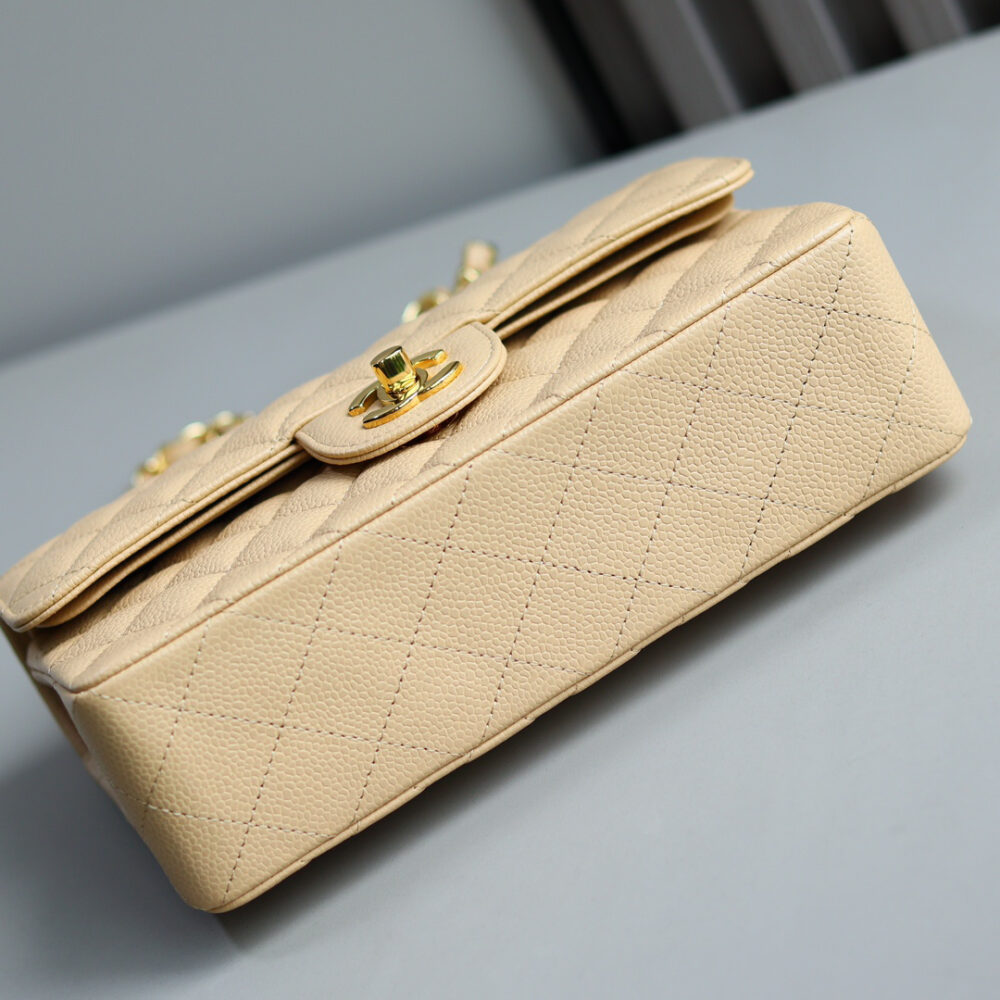 Chanel Caviar Classic Flap Bag(TAX-FREE GRADE)