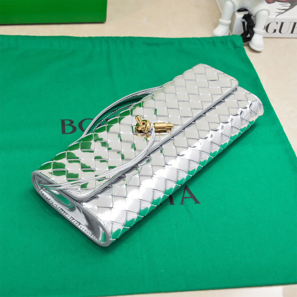 Bottega Veneta Andiamo Clutch(HIGH-END GRADE)