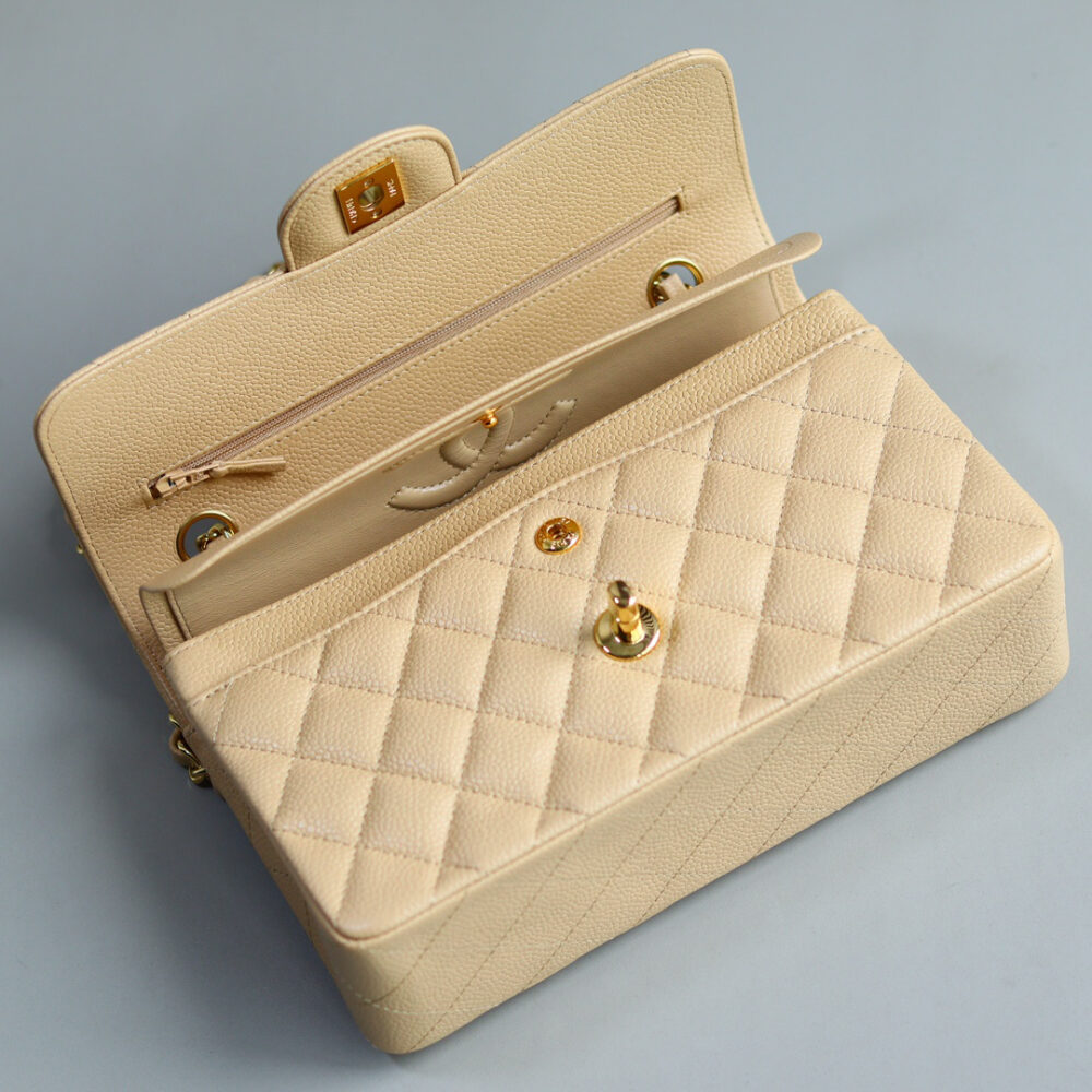 Chanel Caviar Classic Flap Bag(TAX-FREE GRADE)