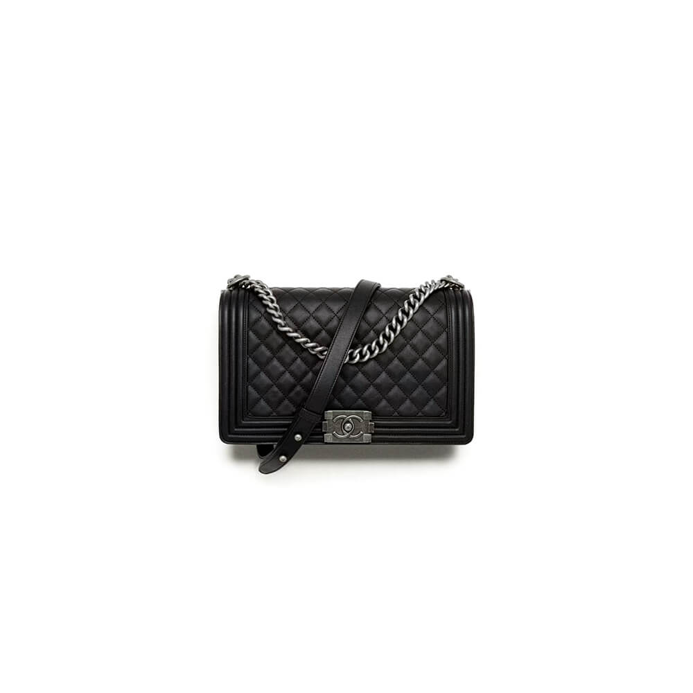 LARGE BOY CHANEL HANDBAG(HIGH-END GRADE)