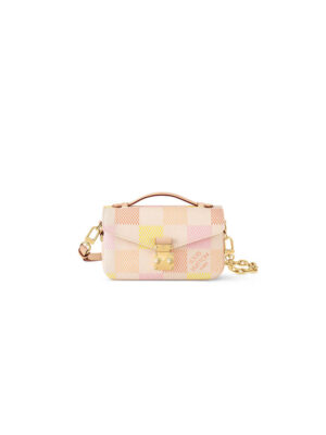 LV Pochette Metis East West