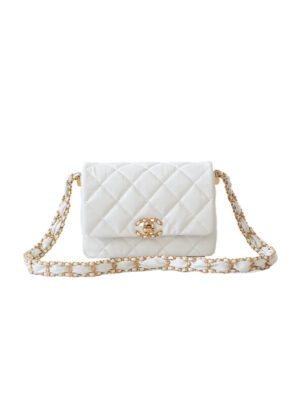 CHANEL MINI FLAP