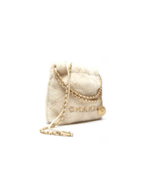 CHANEL 22 HANDBAG