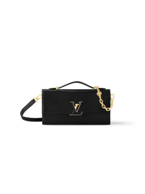LV Wallet On Chain Capucines