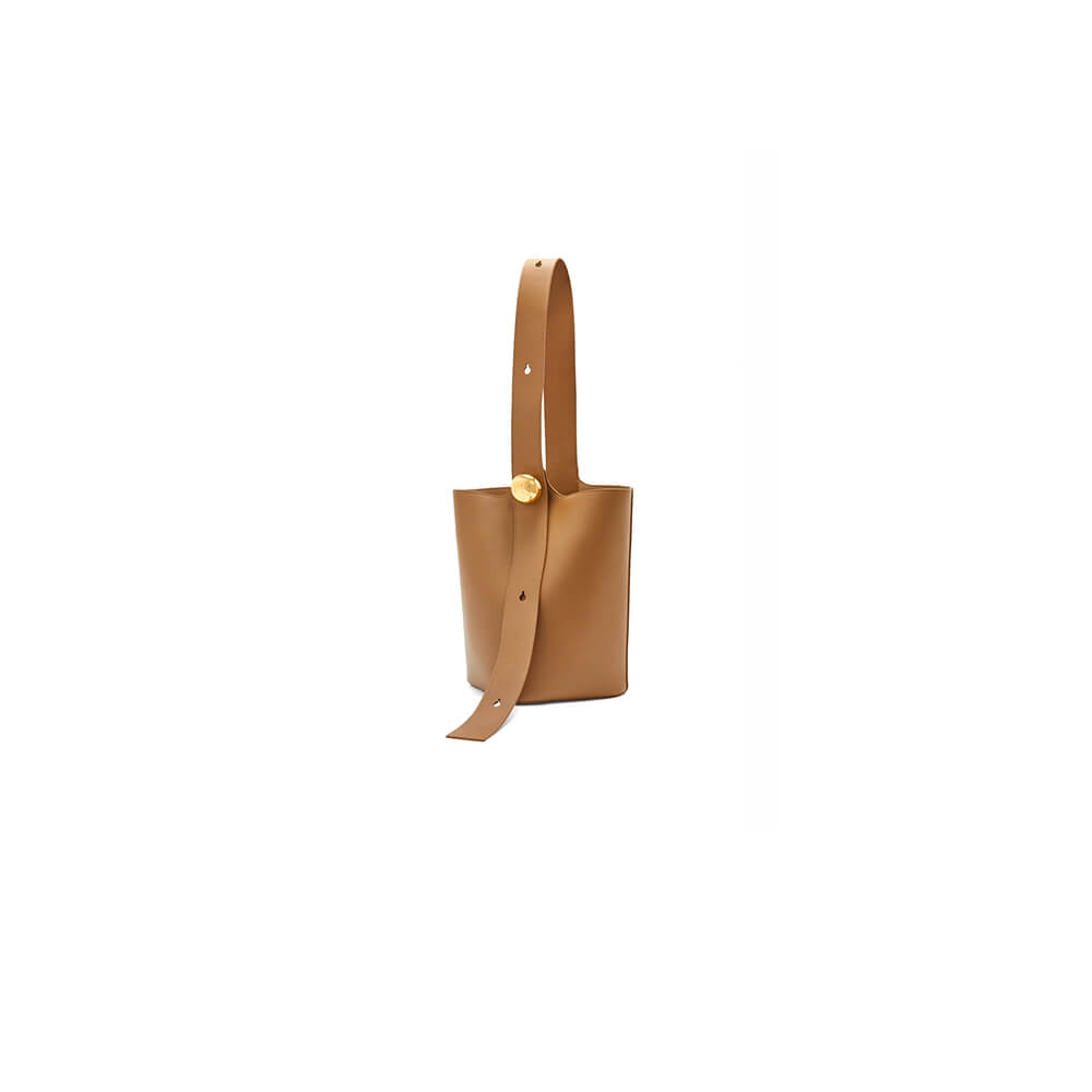 LOEWE Medium Pebble bucket in smooth calfskin(high-end grade)