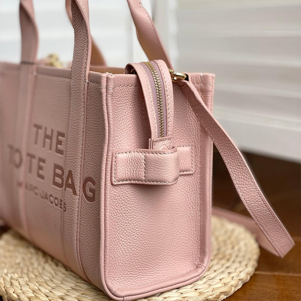MARC JACOBS THE LEATHER TOTE BAG