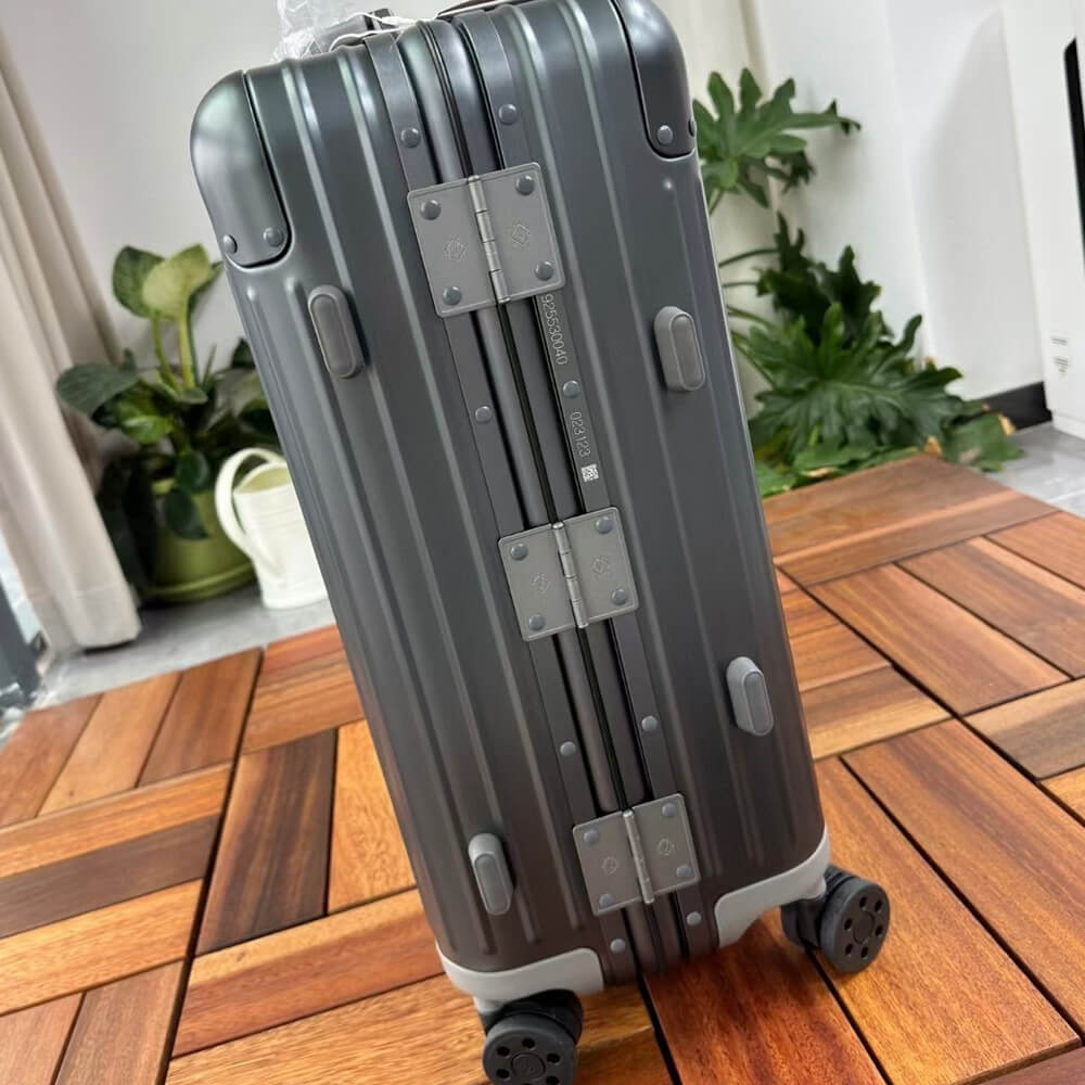 RIMOWA LUGGAGE