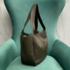 LE 5 A 7 BEA IN GRAINED LEATHER
