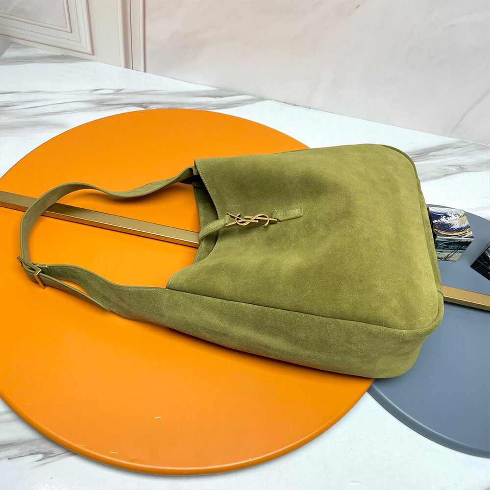YSL LE 5 Ã 7 supple SUEDE LARGE