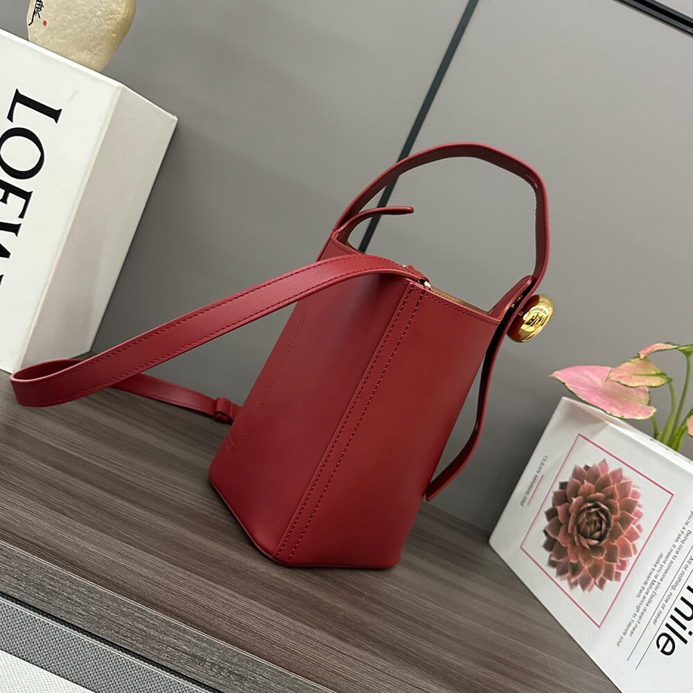 LOEWE Mini Pebble bucket in smooth calfskin(high-end grade)