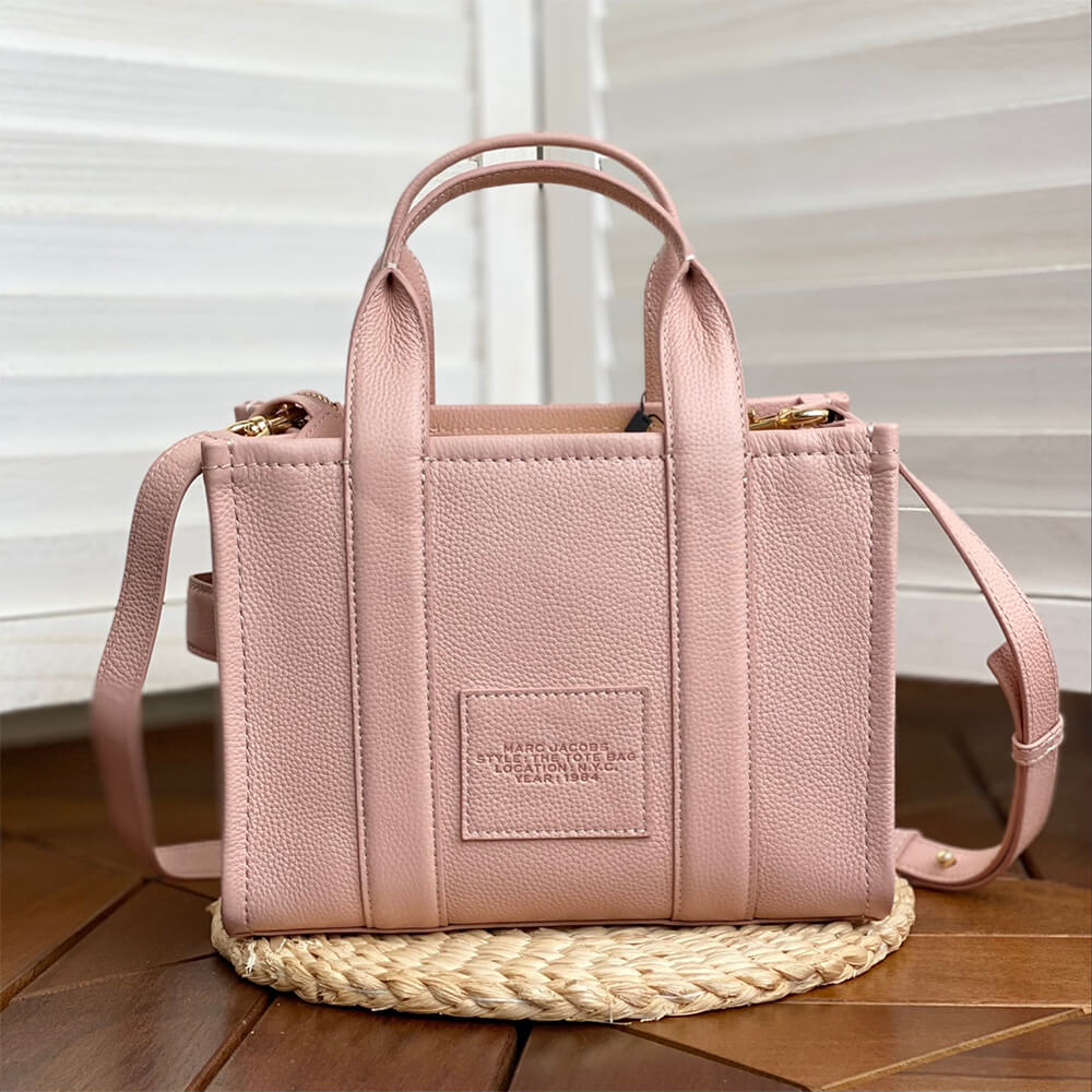 MARC JACOBS THE LEATHER TOTE BAG