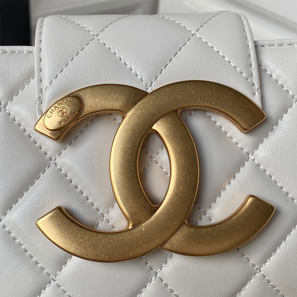 CHANEL BAGUETTE BAG
