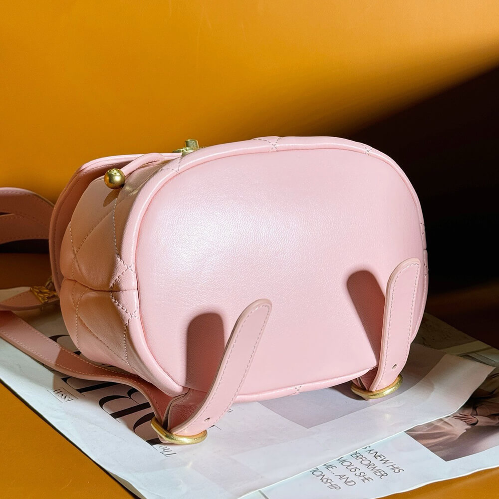 CHANEL BACKPACK(HIGH-END GRADE)
