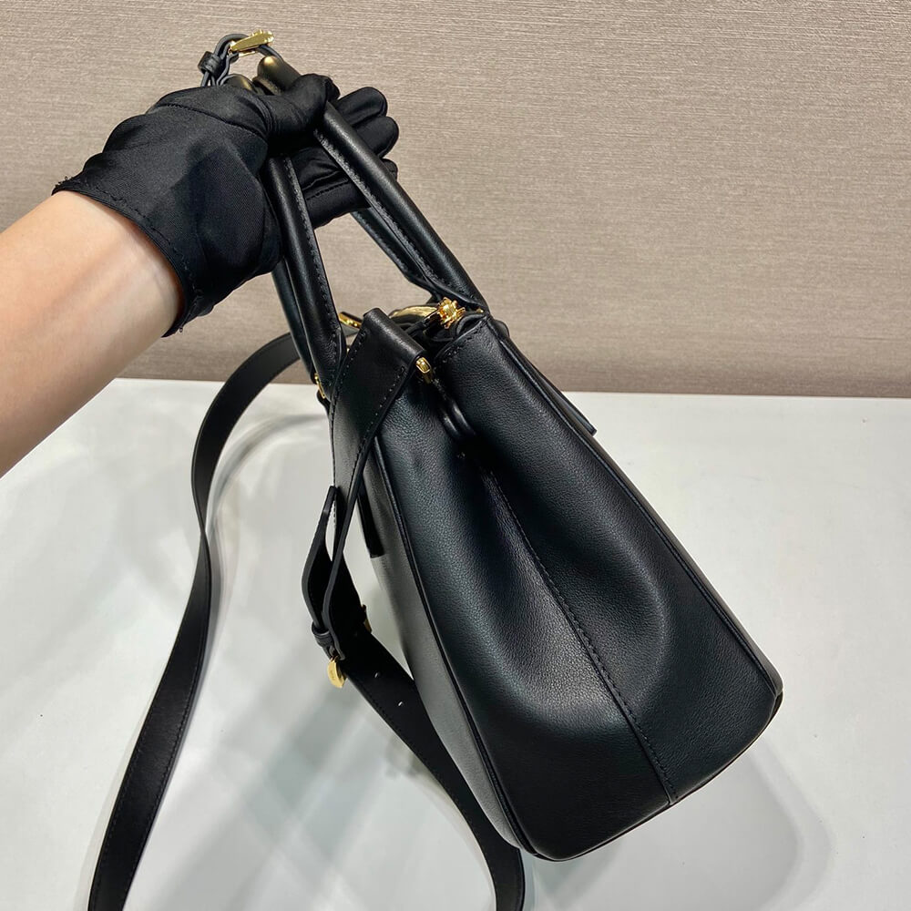 PRADA NEW Medium Prada Galleria Smooth leather bag(high-end grade)