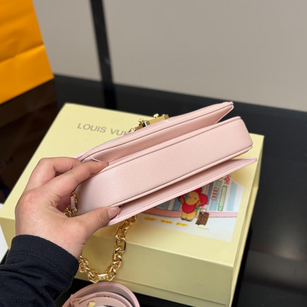 LV Pochette MÃ©tis East West