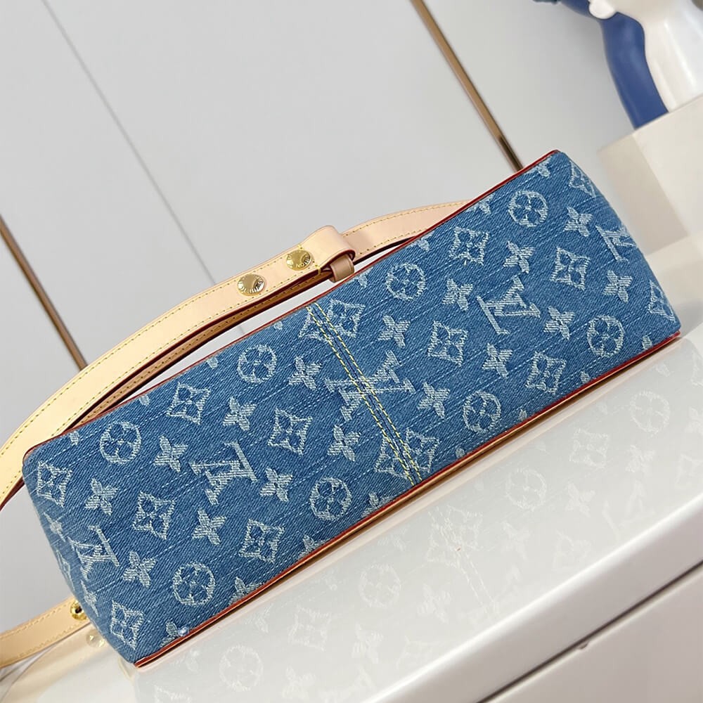 LV Dauphine Soft GM