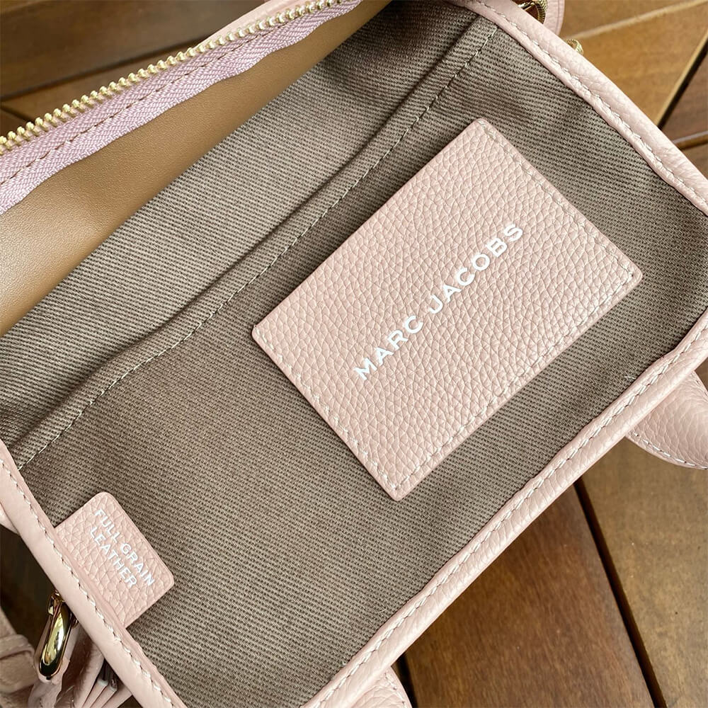 MARC JACOBS THE LEATHER TOTE BAG