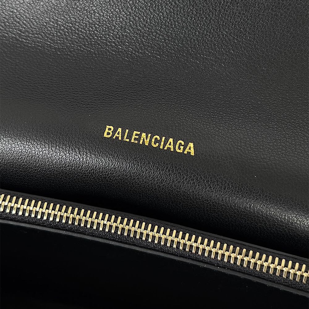 Balenciaga Women’s Crush Chain Bag Large(HIGH-END GRADE)