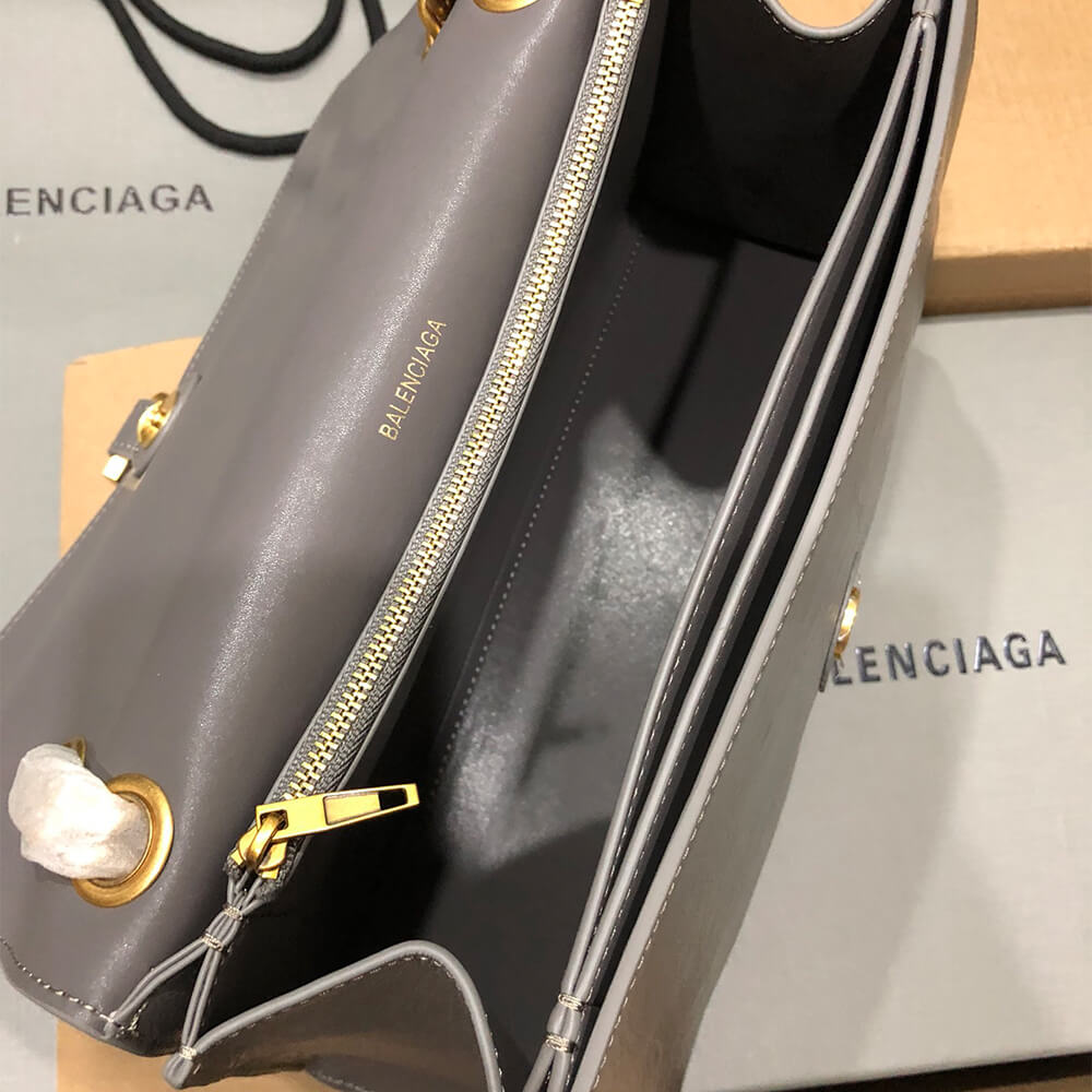 Balenciaga Women’s Crush Chain Bag Medium(HIGH-END GRADE)