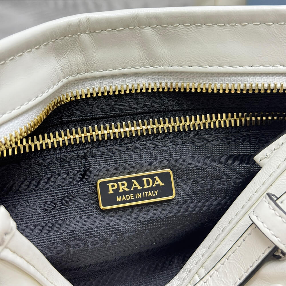 Prada Bonnie small leather shoulder bag(HIGH-END GRADE)