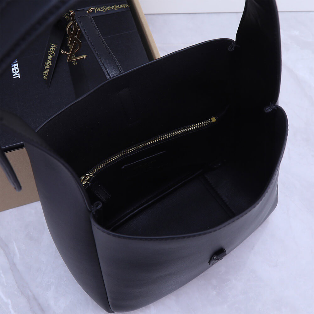 SMALL LE 5 Ã 7 SUPPLE IN SMOOTH LEATHER