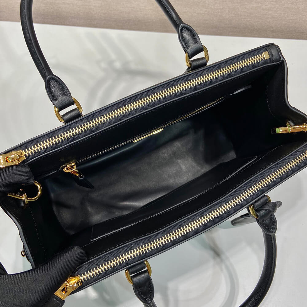 PRADA NEW Medium Prada Galleria Smooth leather bag(high-end grade)