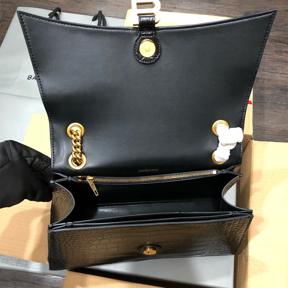 Balenciaga Women’s Crush Chain Bag Medium(HIGH-END GRADE)