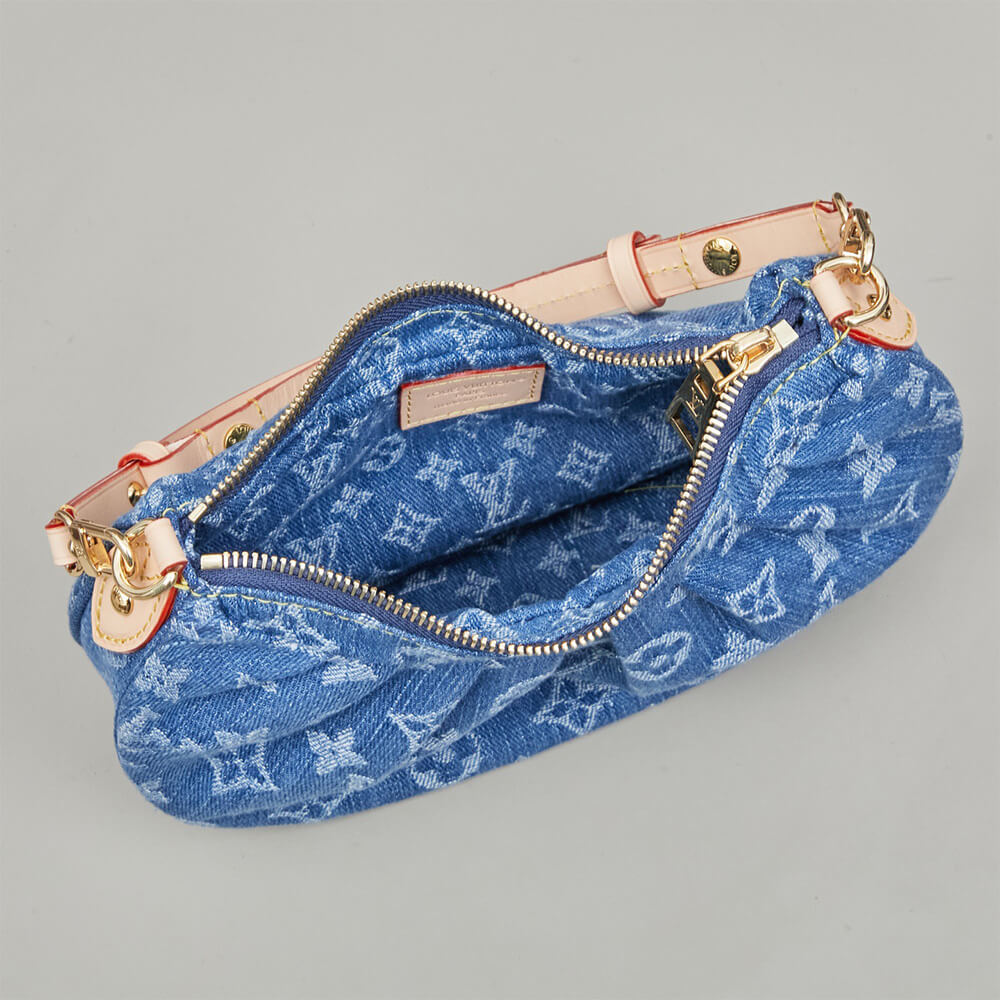 LV Pochette Valley